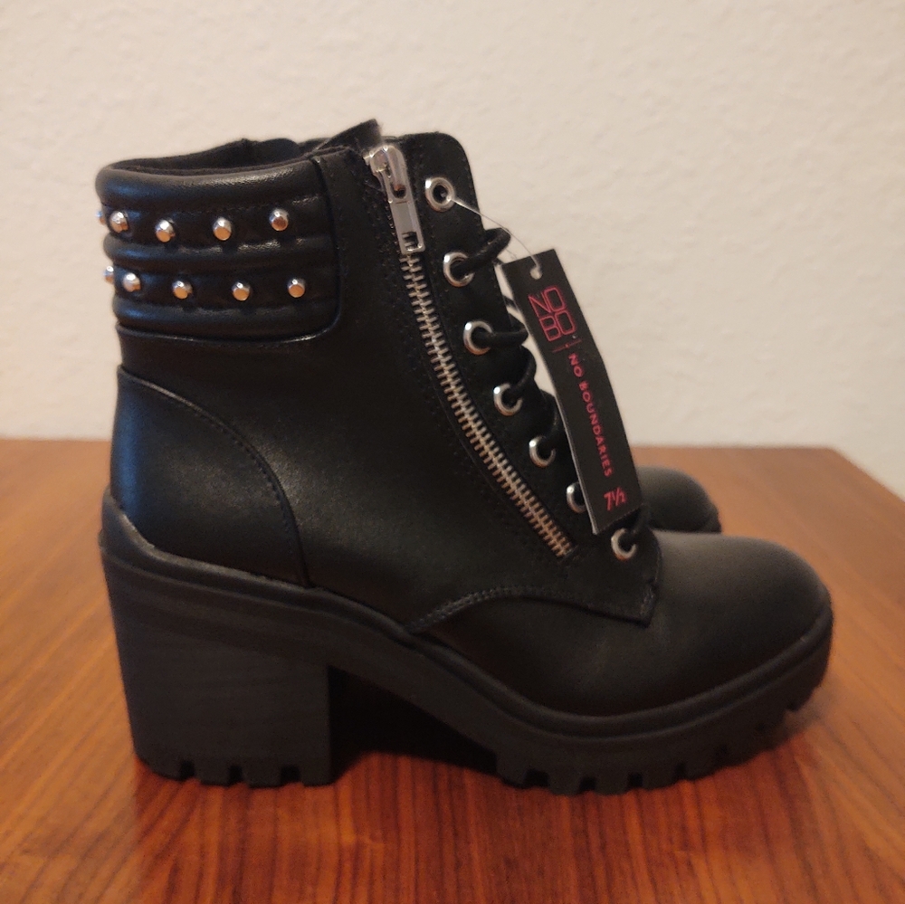 No Boundaries, black, 7.5 women's boots.
